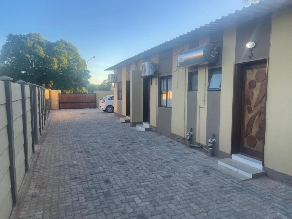 Sabrina Guesthouse Tsumeb Zewnętrze zdjęcie